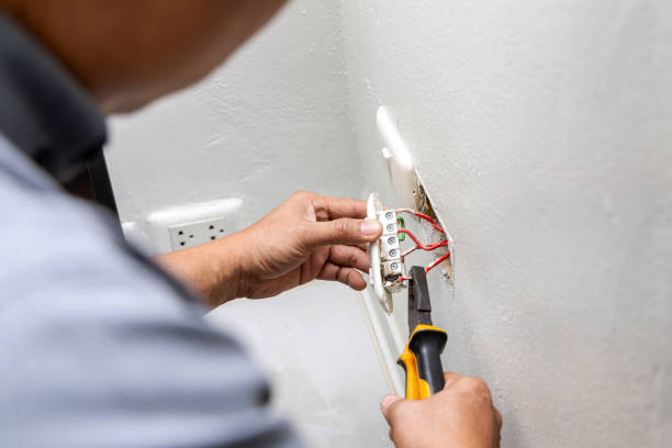 Best Commercial Electrician Services  in Amelia, OH